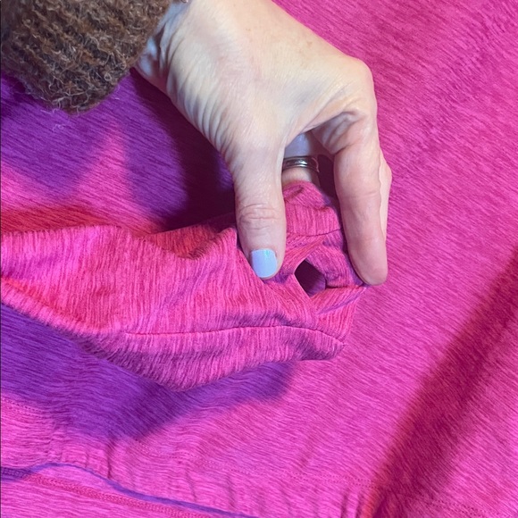 Title Nine Grace Curve Fuchsia Long Sleeve Top Size Medium - Picture 5 of 8